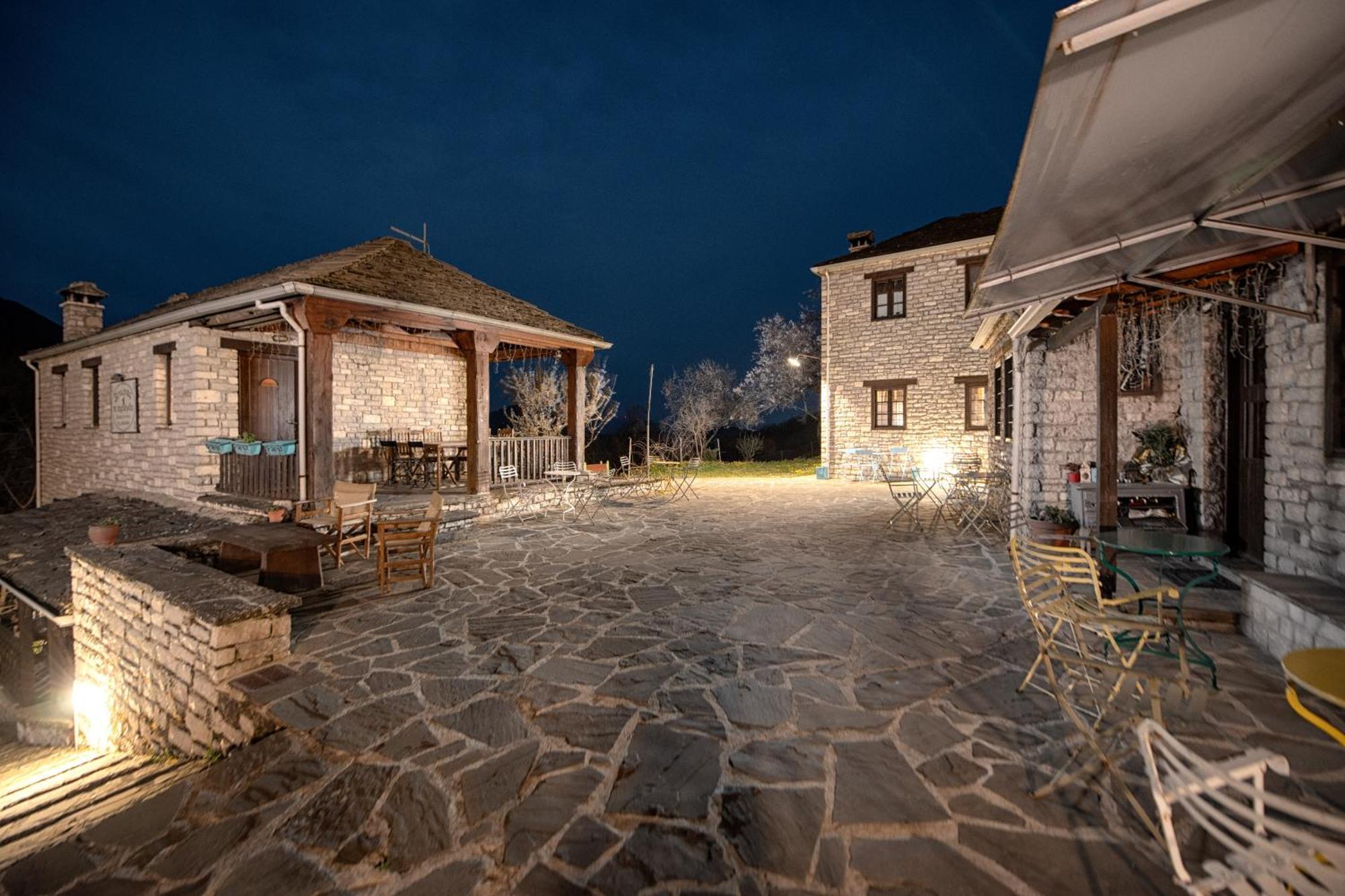 Agriogido - Rupicapra Villas パピンゴ エクステリア 写真